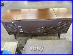 Mid-Century Modern Zenith Stereophonic High Fidelity Record Player, AM/FM Tuner