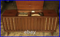 Mid Century Vintage Zenith Record Player Console AM/FM Tuner STEREO NICE