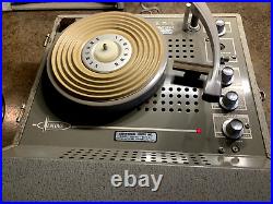 Newcomb AV-10 Record Player Built in speaker tested & working. See video