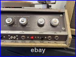 Newcomb Vintage Vacuum Tubed Record Player With speaker model TR 1640M