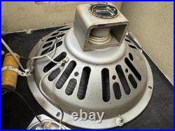 Newcomb Vintage Vacuum Tubed Record Player With speaker model TR 1640M