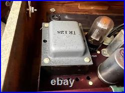 POWERS ON NEWCOMB TR-16- C Tube 6v6 phonograph Record Player vintage Guitar POWERS ON NEWCOMB TR-16- C Tube 6v6 phonograph Record Player vintage Guitar