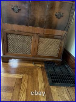 Philco Radio-Phonograph Console Record Player Turntable Cabinet Model 46-1213