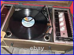 Phonograph record player