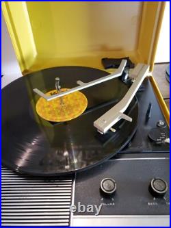 Porta Phono, Major Phonograph model 220U, portable yellow vintage record player