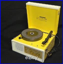 RARE VINTAGE SILVERTONE PORTABLE RECORD PLAYER WithPSYCHEDELIC CASE & LIGHT SHOW