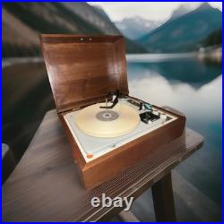 RARE VTG KLH Model 11 Eleven Amplifier Phonograph Record Player. In wooden box