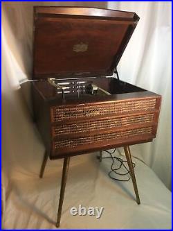 RCA VICTOR ORTHOPHONIC HIGH FIDELITY RECORD PLAYER Model 7-HF-5
