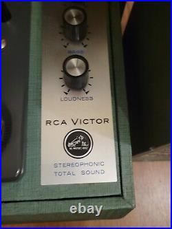RCA Victor Victrola Portable Record Player Green Works Great