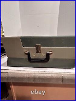 Rare Graflex Phonograph Record Player 1940's Built In Speaker Portable WORKS Rare Graflex Phonograph Record Player 1940's Built In Speaker Portable WORKS