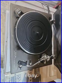 Rotel RP-5300 used & operational record player with owners manual in great shape