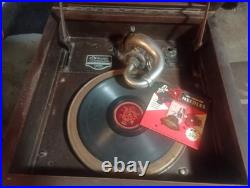 Stand Up 1926, VV 4-3 Vintage Victrola Phonograph Record Player