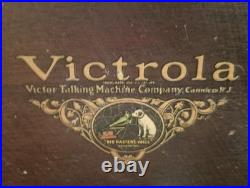 Stand Up 1926, VV 4-3 Vintage Victrola Phonograph Record Player