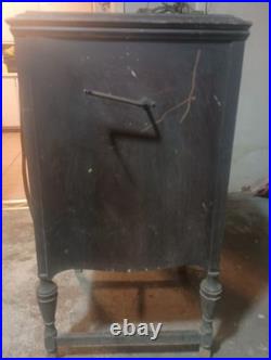 Stand Up 1926, VV 4-3 Vintage Victrola Phonograph Record Player