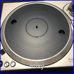 Techinics SL-1301 Quartz Lock Direct Drive Fully Automatic Record Player Working