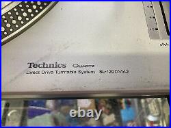 Technics Quartz Direct Drive Turntable System Sl-1200mk2 Record Player