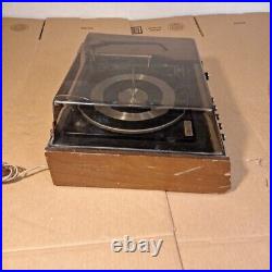 The Fisher 125 Am FM Receiver Turntable Phonograph Record Player Stereo