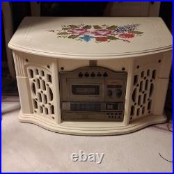 Thomas Pacconi Classics TPC-MSE-804-A Record Player Cassette CD AM/FM Beige