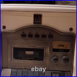 Thomas Pacconi Classics TPC-MSE-804-A Record Player Cassette CD AM/FM Beige