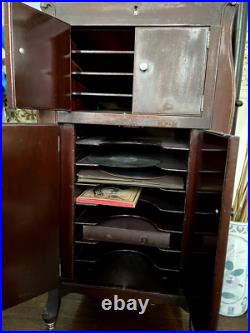 VICTOR VICTROLA VV-XI PHONOGRAPH Record Player ANTIQUE 1910s w Cabinet & Records