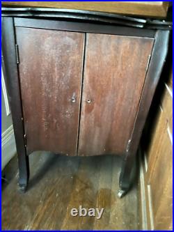 VICTOR VICTROLA VV-XI PHONOGRAPH Record Player ANTIQUE 1910s w Cabinet & Records
