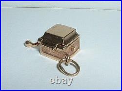 VINTAGE 14k YELLOW GOLD 3D MOVEABLE RECORD PLAYER PHONOGRAPH CHARM