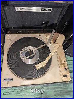 VINTAGE GE Mustang Portable Record Player turn table V941x