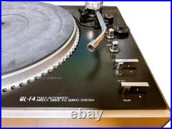 Victor QL-F4 FULLY AUTOMATIC DIRECT DRIVE FG SERVO SYSTEM Record Player Victor QL-F4 FULLY AUTOMATIC DIRECT DRIVE FG SERVO SYSTEM Record Player