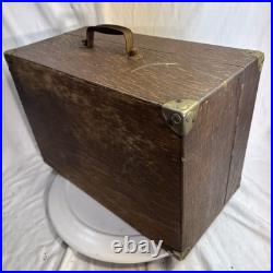 Victor VV-50 Talking Machine Suitcase Phonograph Record Player Needs Work