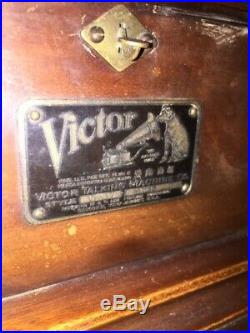 Victor V IC-IV Phonograph Record Player Mahogany Spear Point Original Needs Work