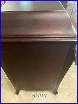 Victor Victrola Antique Phonograph Cabinet Record Player