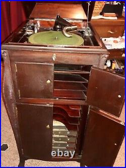Victor Victrola Antique Phonograph Cabinet Record Player Original Plays