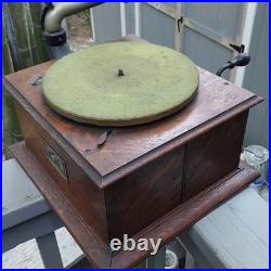 Victor Victrola VV-1V Antique Phonograph Record Player Oak Parts Or Repair Nice
