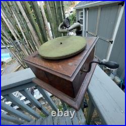Victor Victrola VV-1V Antique Phonograph Record Player Oak Parts Or Repair Nice