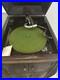 Victor_Victrola_phonograph_record_player_in_cabinet_01_ng