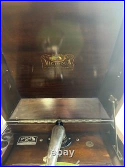 Victorian Record player, Victrola. Victor Talking Machine Co. VV-XIV