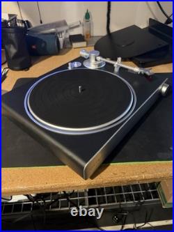 Victrola Stream Carbon Turntable (It Won't Spin)