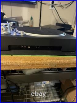 Victrola Stream Carbon Turntable (It Won't Spin)