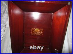 Victrola Talking Machine Antique 1900s Record Player Includes Records