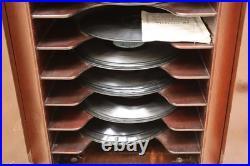 Victrola VV-XI Record Player Antique Oak Phonograph, Records #55626