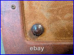 Vintage 1950s 60s Silvertone Phonograph Record Player, Tubes Vintage 1950s 60s Silvertone Phonograph Record Player, Tubes