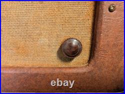 Vintage 1950s 60s Silvertone Phonograph Record Player, Tubes Vintage 1950s 60s Silvertone Phonograph Record Player, Tubes