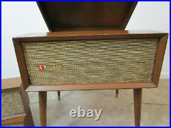 Vintage 1950s Bulova Mid Century Stereophonic Console Tube Record Player walnut