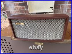Vintage 1958 Voice of Music V-M Portable Record Player Model 1281 WORKS