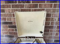 Vintage 1958 Voice of Music V-M Portable Record Player Model 1281 WORKS