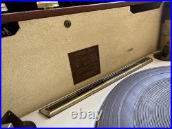 Vintage 1958 Voice of Music V-M Portable Record Player Model 1281 WORKS