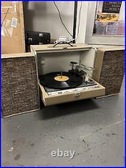 Vintage 1960's GE Trimline 300 series Portable Record Player (E)