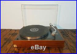Vintage Acoustic Research AR XA Stereo Turntable Record Player with ADC Cartridge
