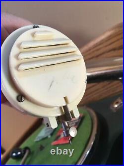 Vintage Antique RESONATOR PHONOGRAPH WIND-UP RECORD PLAYER & OAK CABINETVIDEO