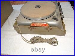 Vintage CALIFONE 16VP2-9 Portable Record PlayerYale School Of MusicJensen P12S Vintage CALIFONE 16VP2-9 Portable Record PlayerYale School Of MusicJensen P12S